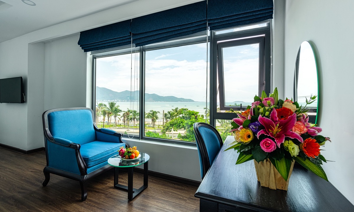 Tran Phu Beach Hotel | Paralia Hotel Nha Trang