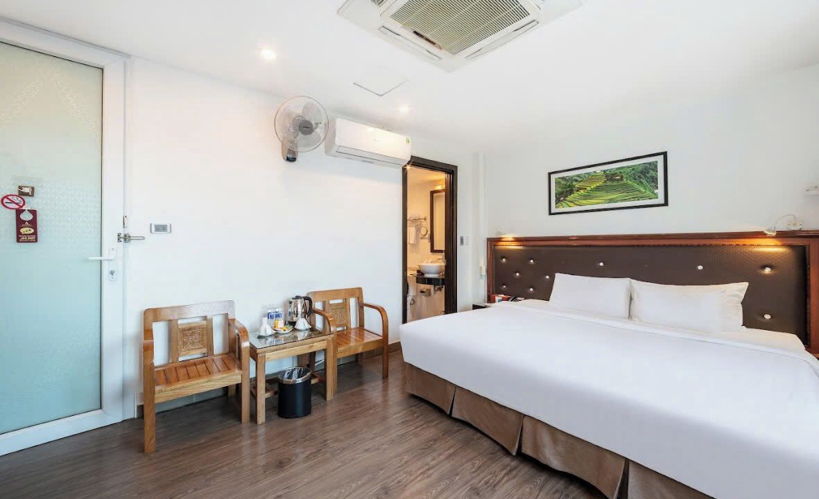 Van Mieu Hotel | A25 Hotel - 28 Tran Quy Cap