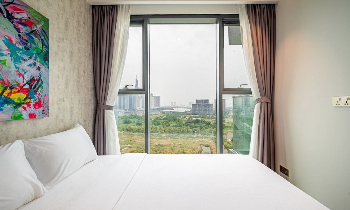Thu Thiem Hotel | Sarang Smile Luxstay The Crest Residence