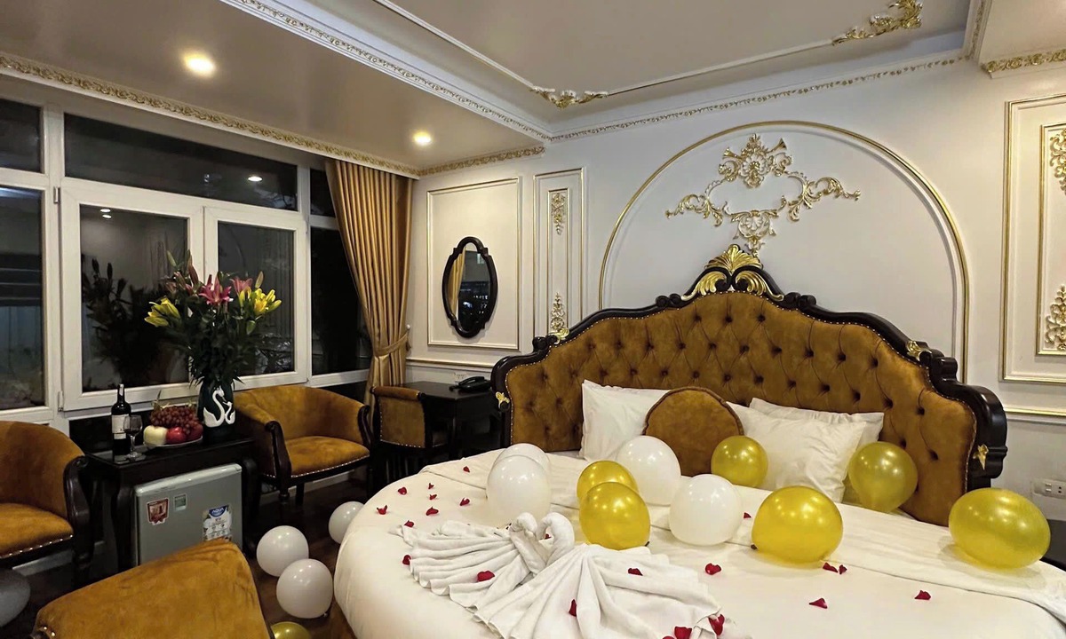 Tay Ho Hotel | Aloha Hotel