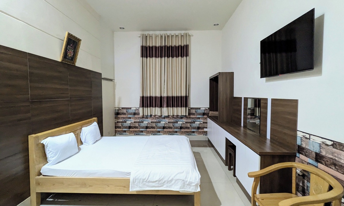 Lam Ha Hotel | Cam Uyen Hotel