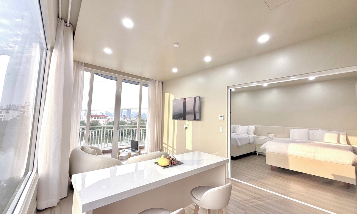 Tan Thuan Tay Hotel | Bao Aurora Oasis Hotel