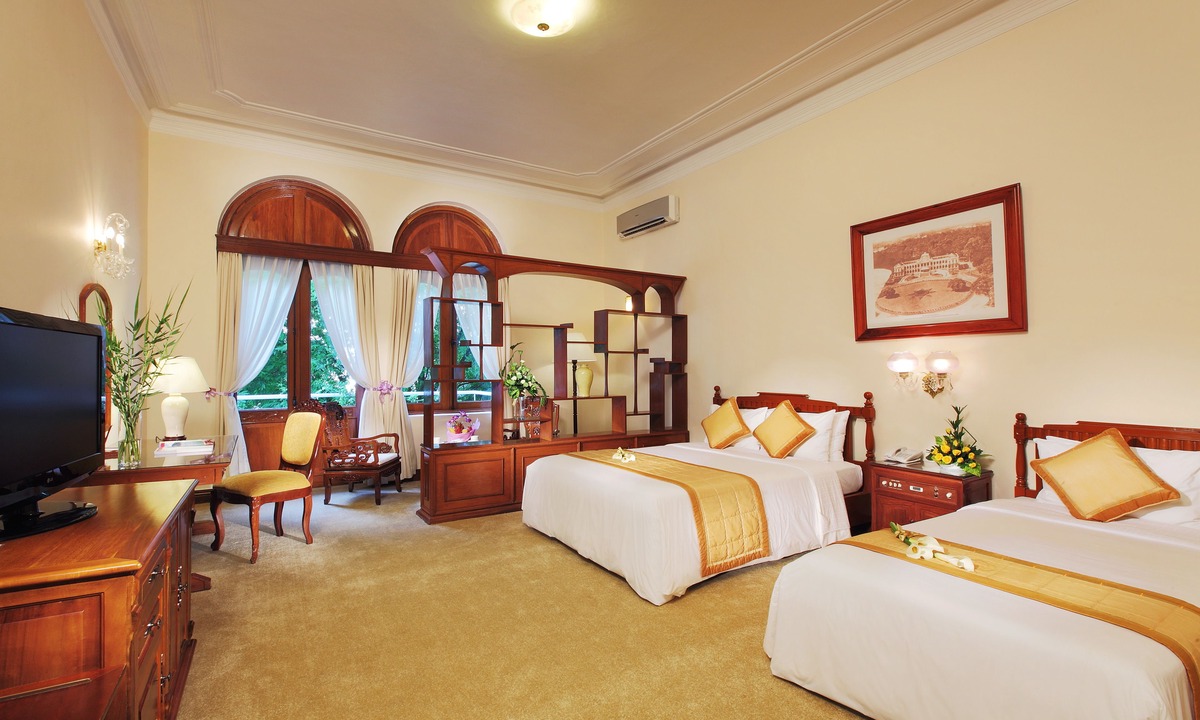 Dong Khoi Hotel | Hotel Continental Saigon