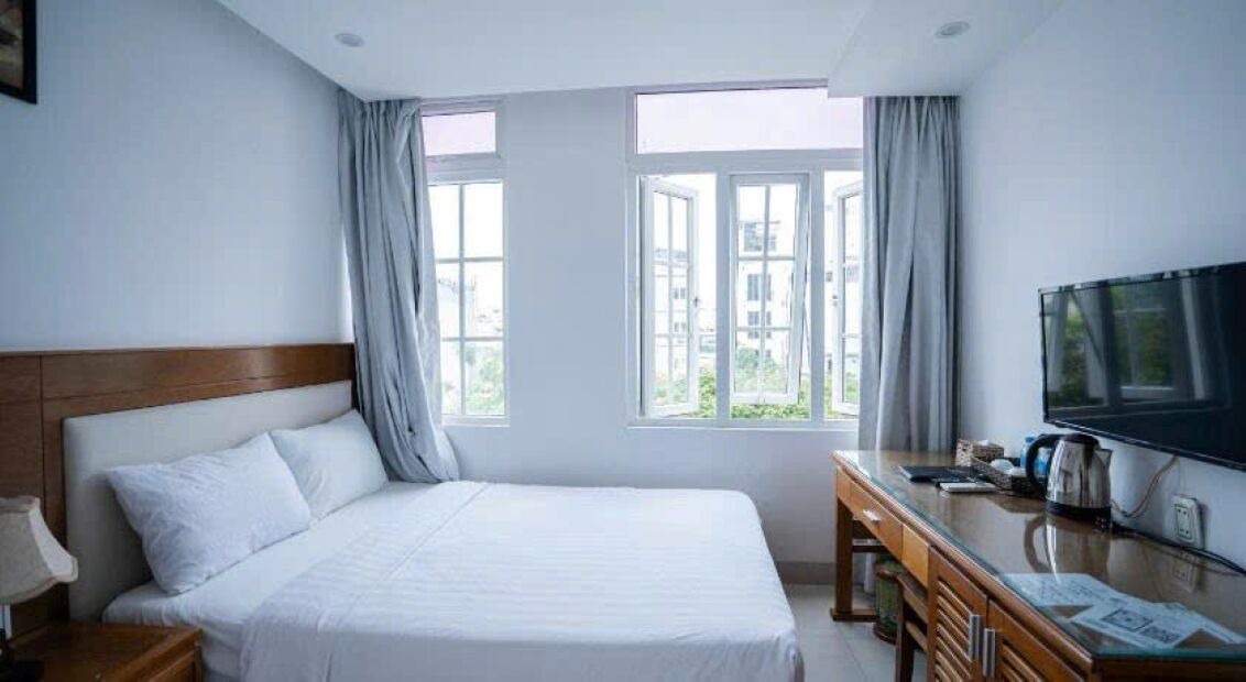 Son Tra Hotel | Sea Castle Hotel