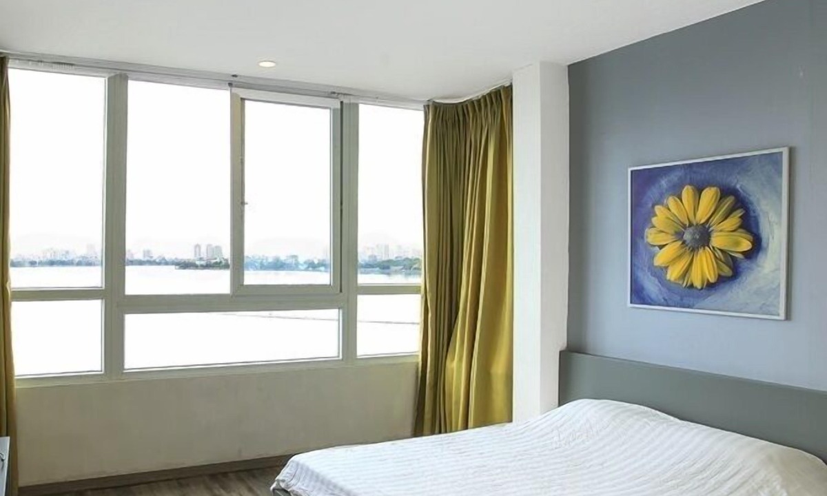 Yen Phu Apartment | Hanoi Home 2 - Lake view Apartment