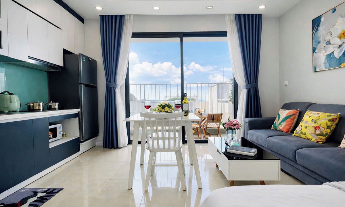 Trung Hoa Nhan Chinh Apartment | Vinhomes D'Capital - Great Vacation