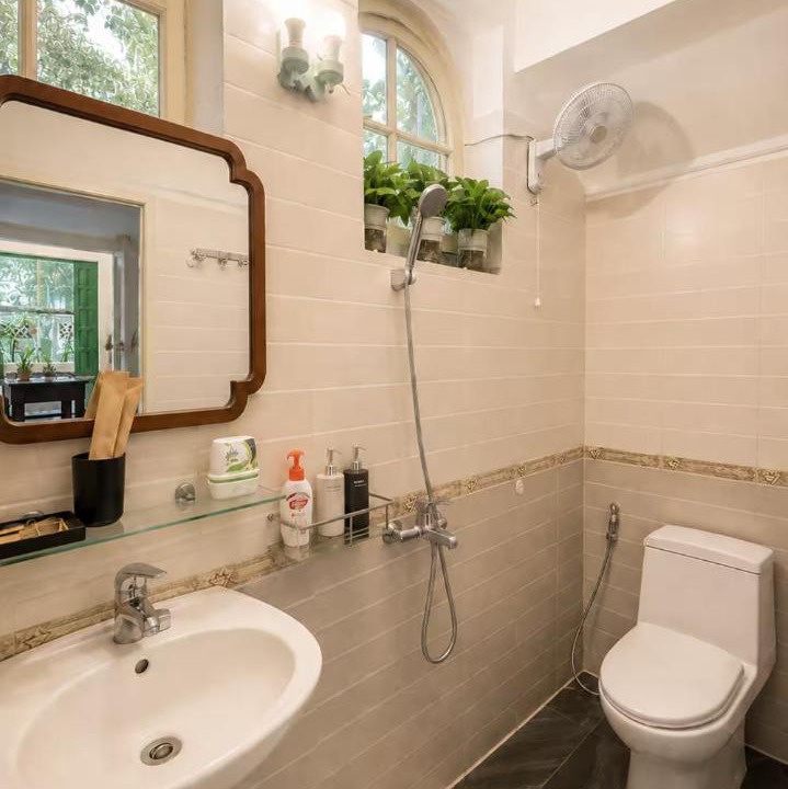 Quang An Villa | French garden Villa 4BR BBQ sunny balcony bathtub Steps to West Lake