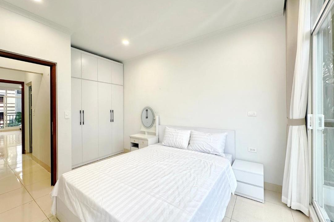 Quang An Apartment | The Haven - Bright Apartment by West Lake