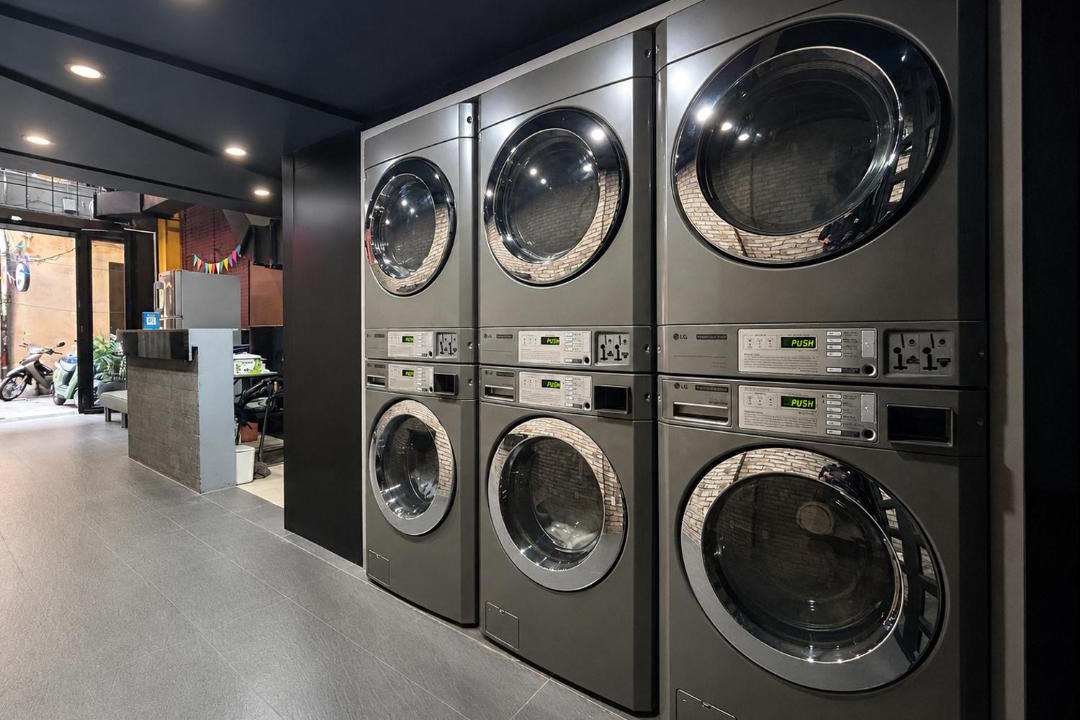 Downtown Ho Chi Minh City Hotel | Saigon Box Hostel