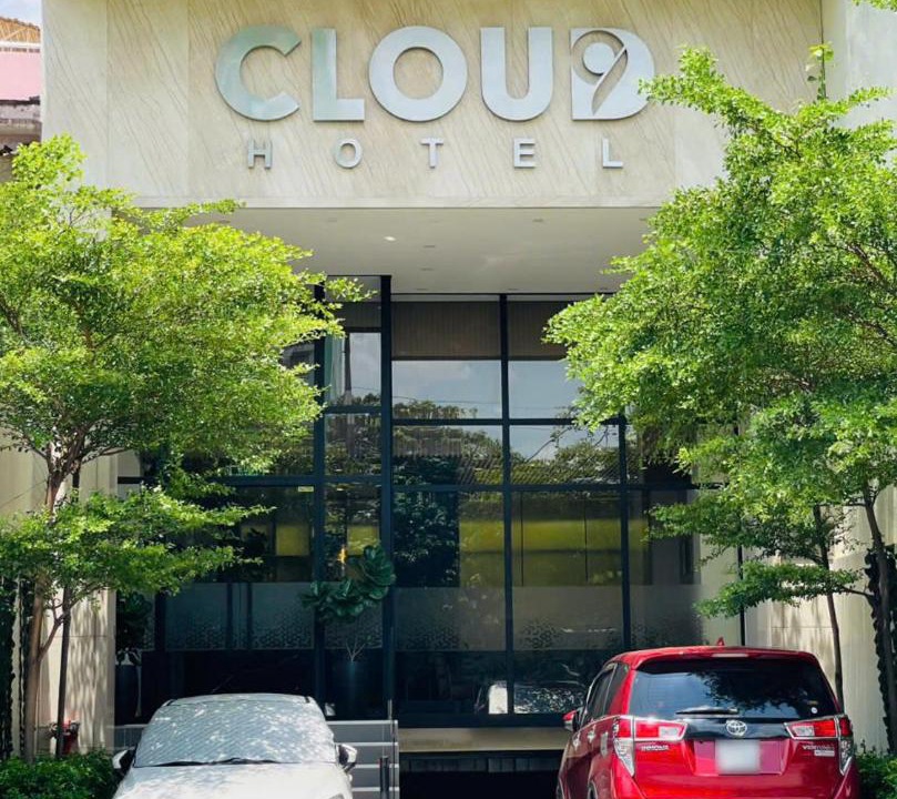 District 12 Hotel | Khách Sạn Cloud9
