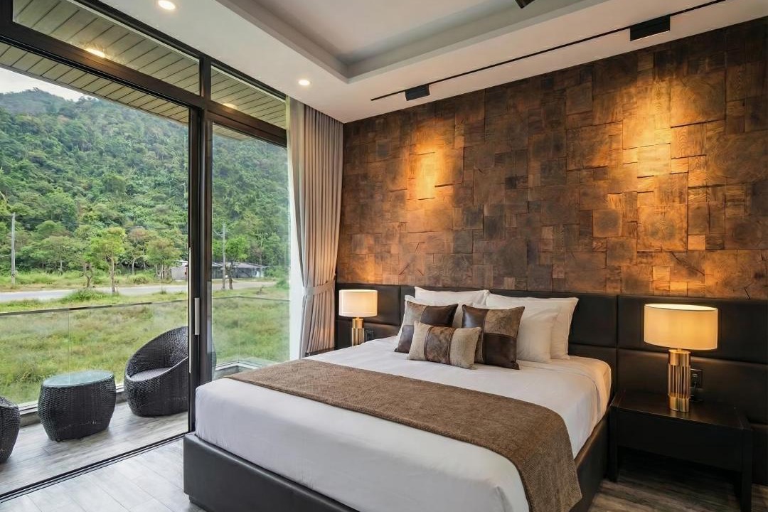 Tho Quang Beach Villa | Modern Luxury Pool Villa w/Sauna 500m to Beach