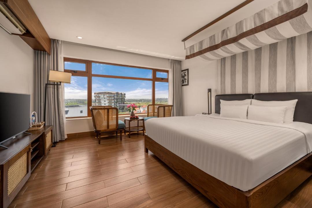 Cua Đai Hotel | HA Ocean Front Hotel and Apartment