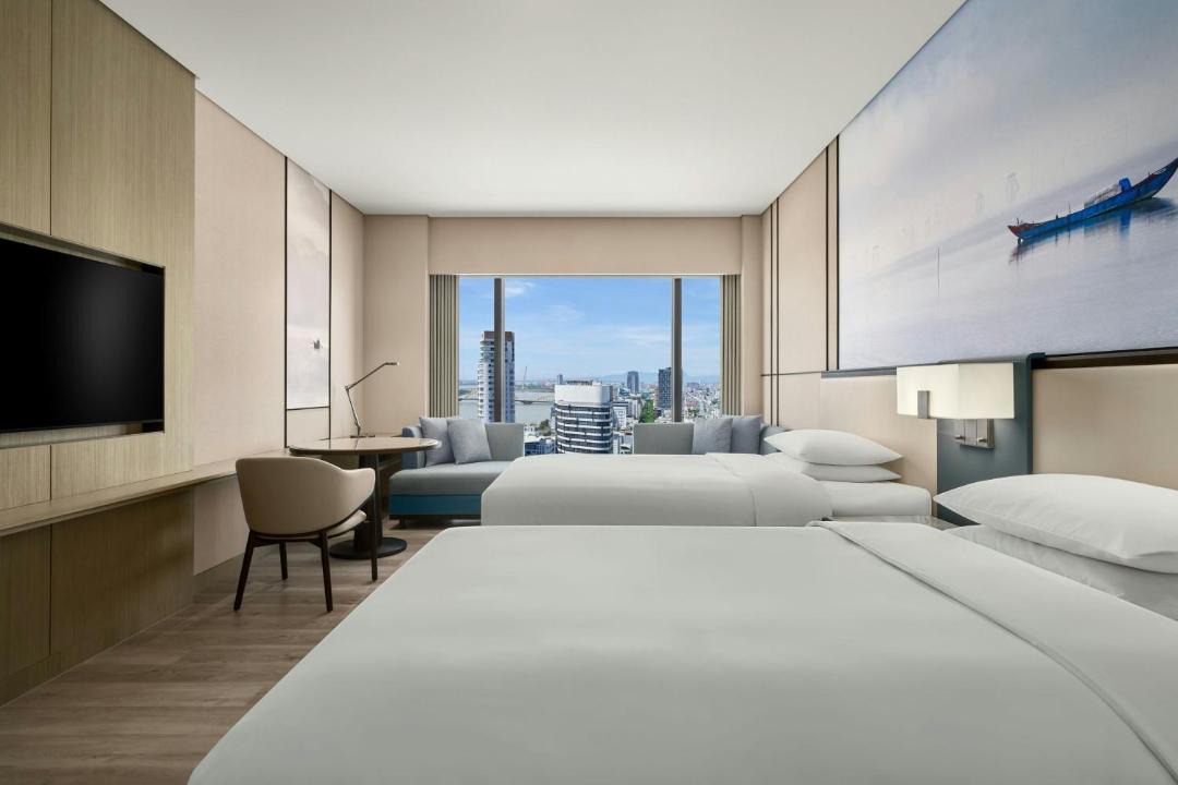Hai Chau Hotel | Courtyard by Marriott Danang Han River