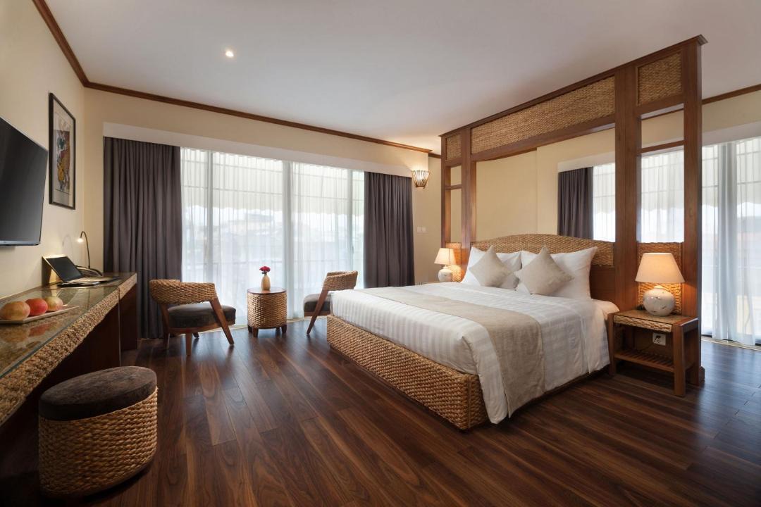 Hang Buom Hotel | MK Premier Boutique Hotel
