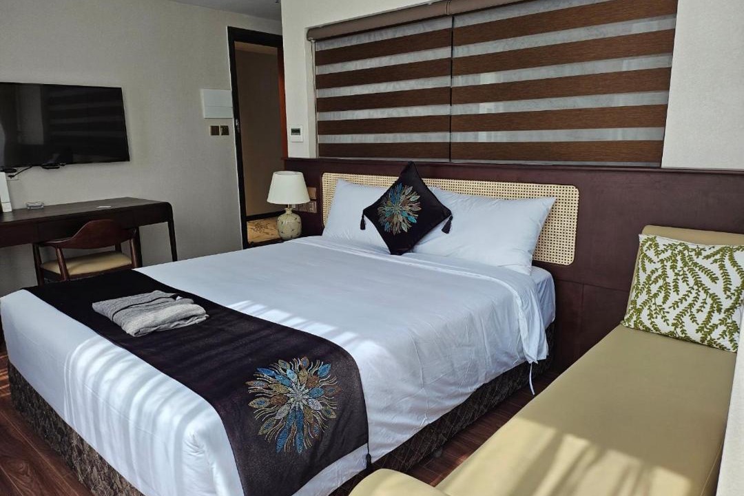 Cong Vi Hotel | MOMIZI HANOI 2 - PHAN KE BINH