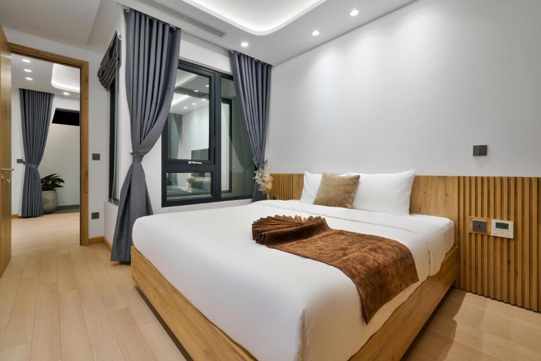 Ba Dinh Hotel | The Galaxy Home Doi Can Hotel and Apartment