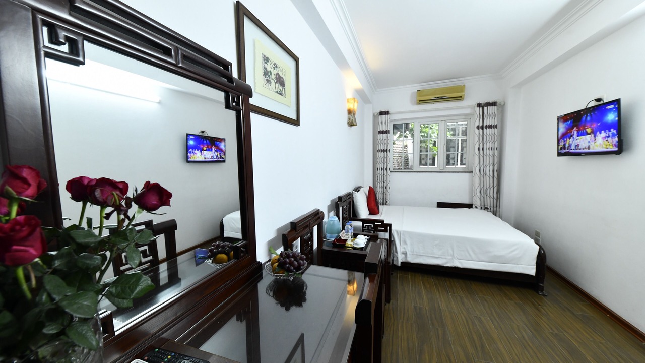 Photo of Bedroom in Hang Trong