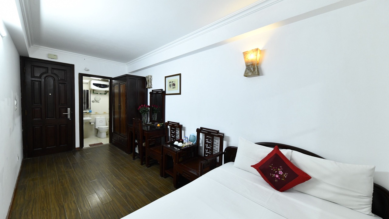 Photo of Bedroom in Hang Trong