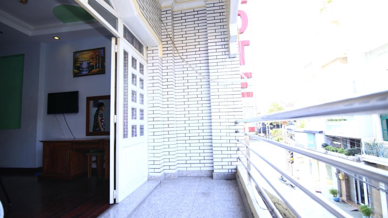 Photo of Patio Balcony in Chinatown