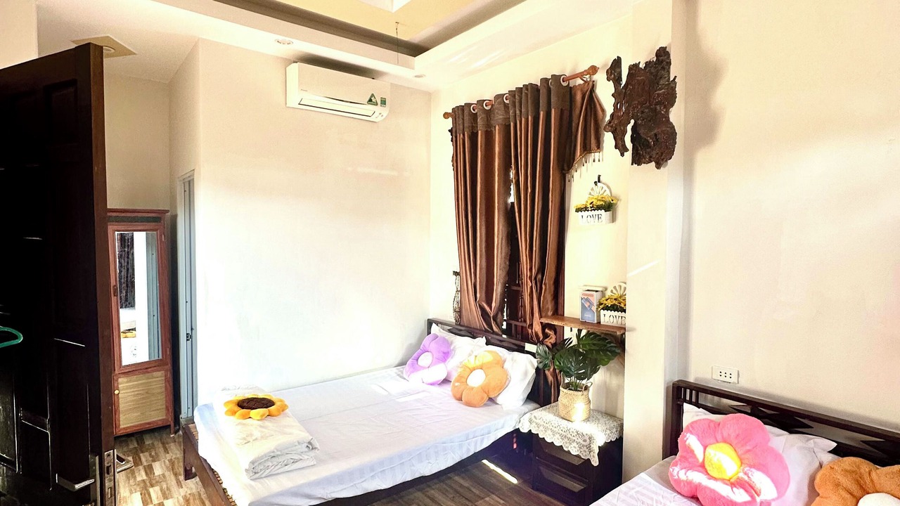 Photo of Bedroom in Cham Island