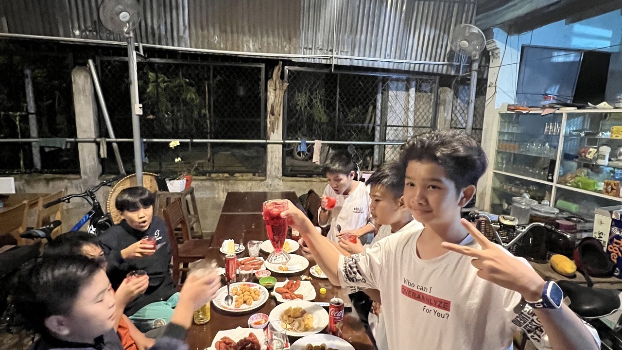 Photo of Outdoor in Quan Tom