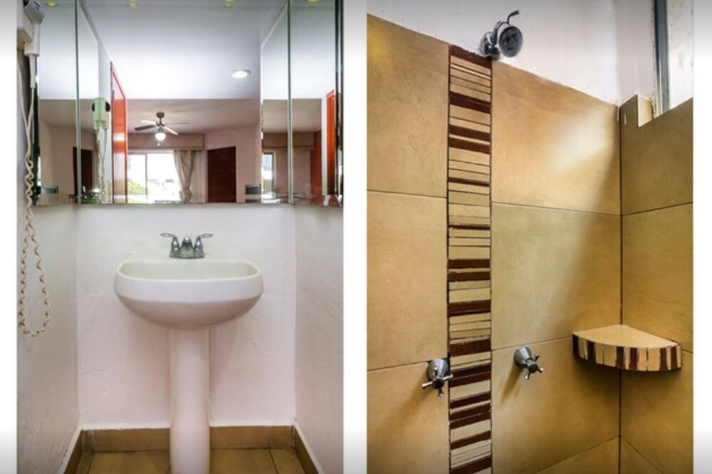 Photo of Bathroom in Centro