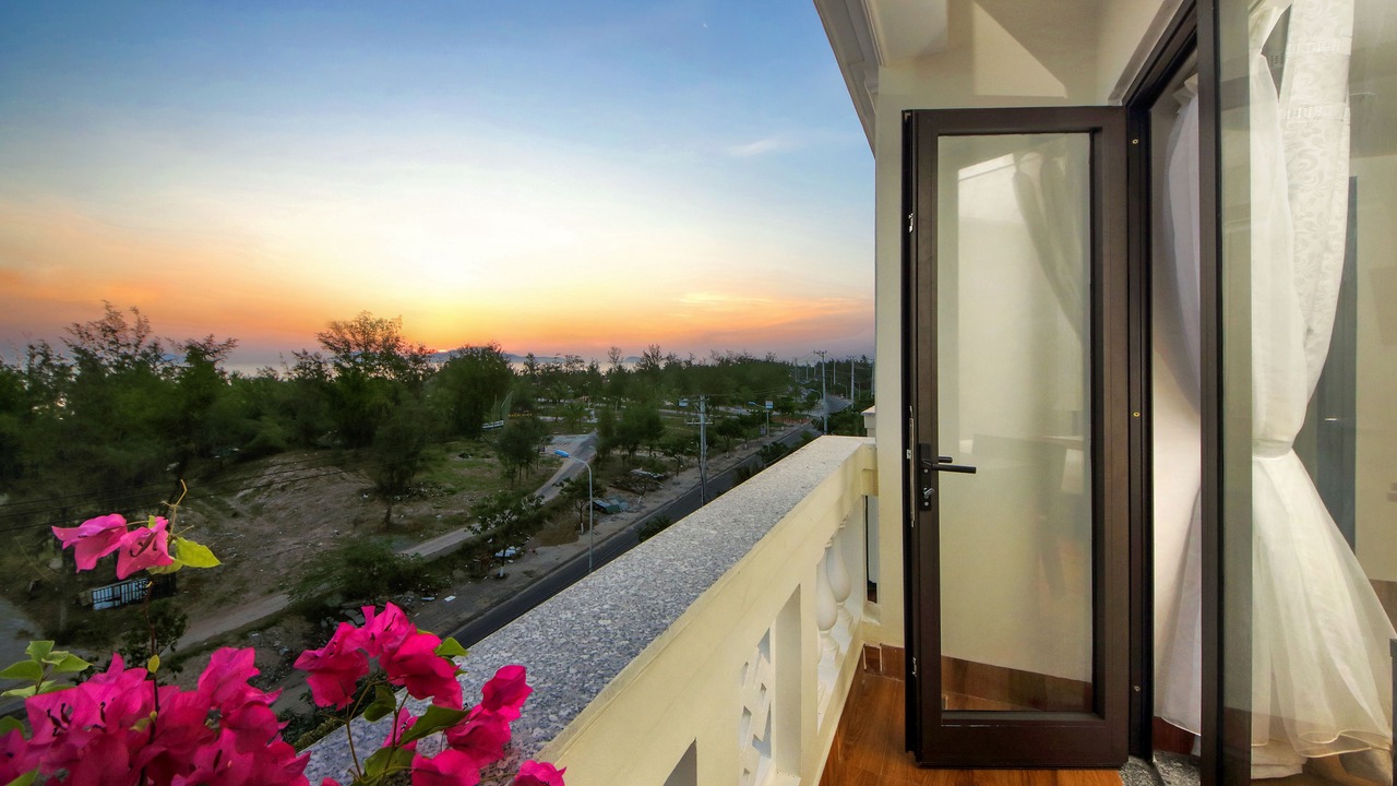 Photo of Patio Balcony in Cam An