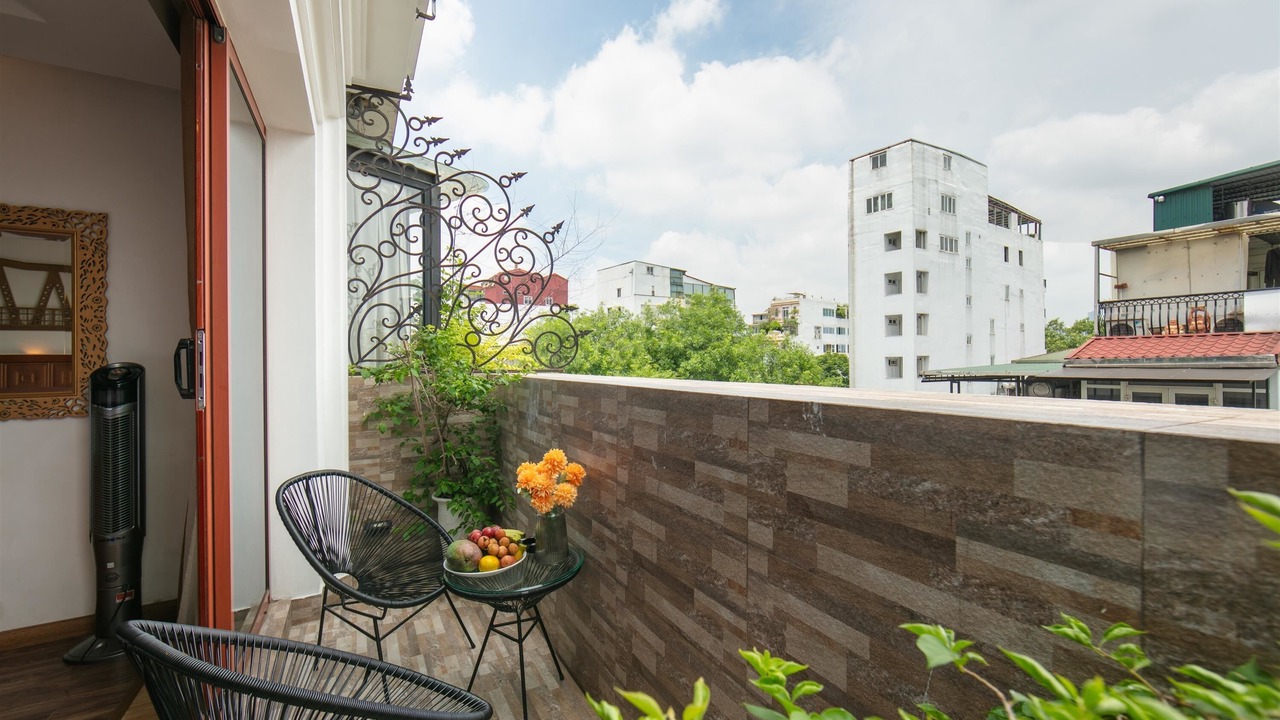 Photo of Patio Balcony in Hang Bo