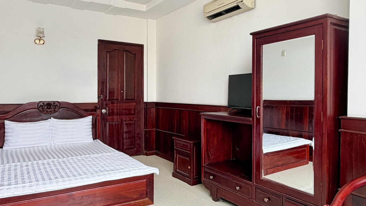 Photo of Bedroom in District 12