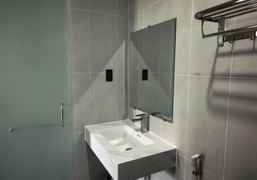 Photo of Bathroom in Long Beach