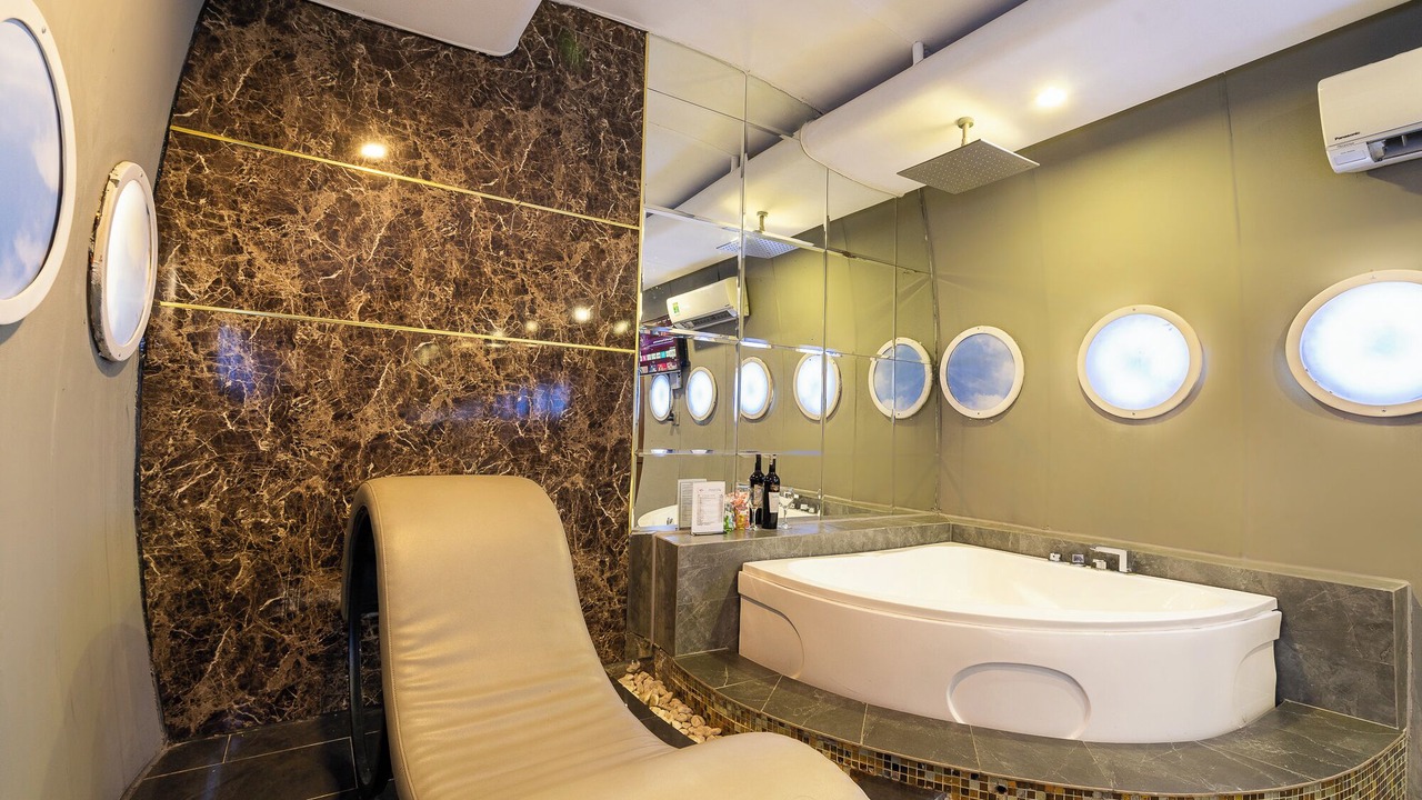 Photo of Bathroom in District 10