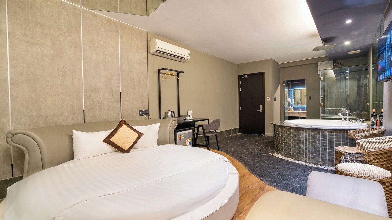 Photo of Bedroom in District 10