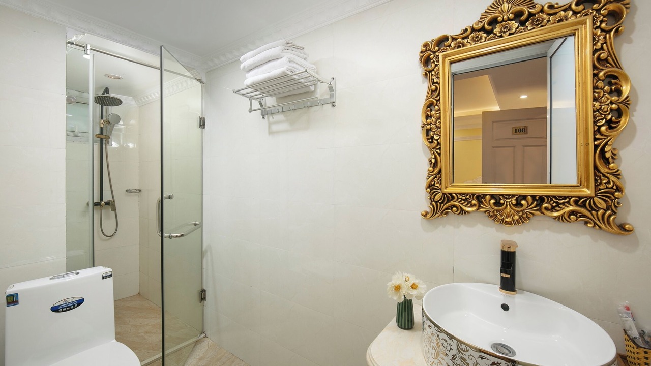 Photo of Bathroom in Hang Buom