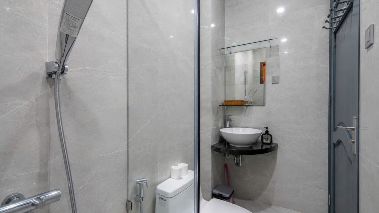 Photo of Bathroom in Phuong 8