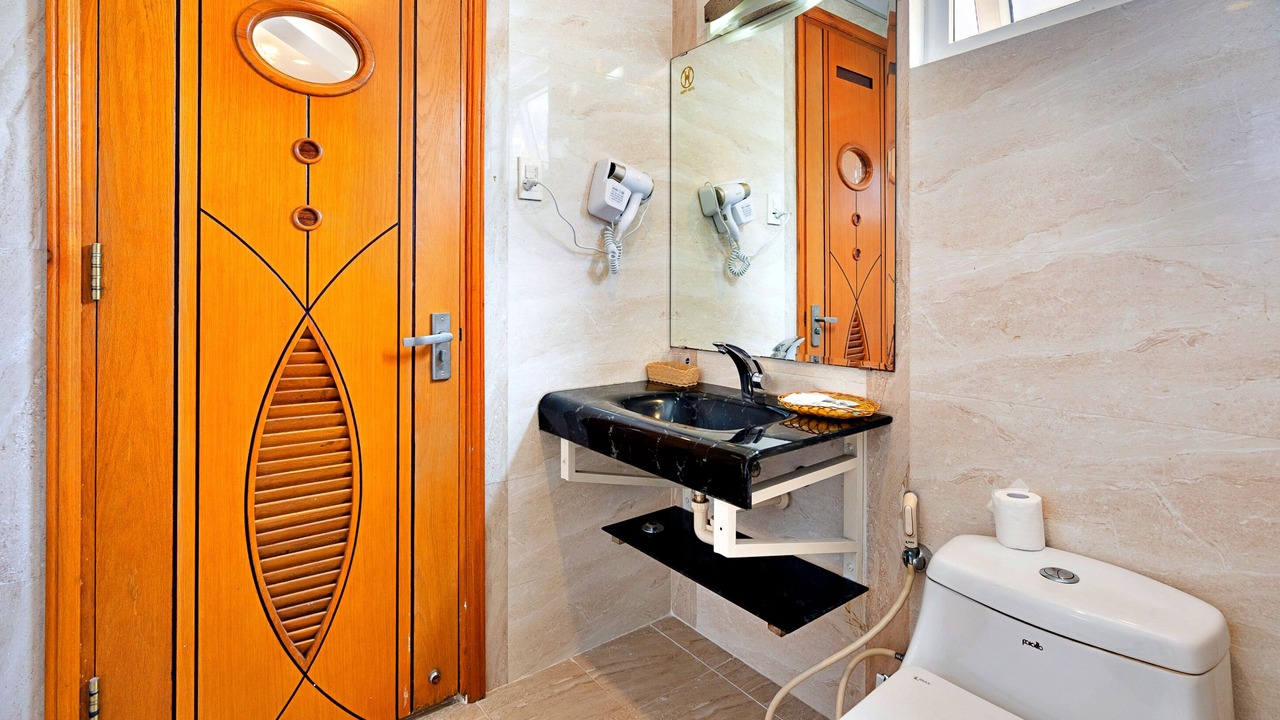 Photo of Bathroom in District 10
