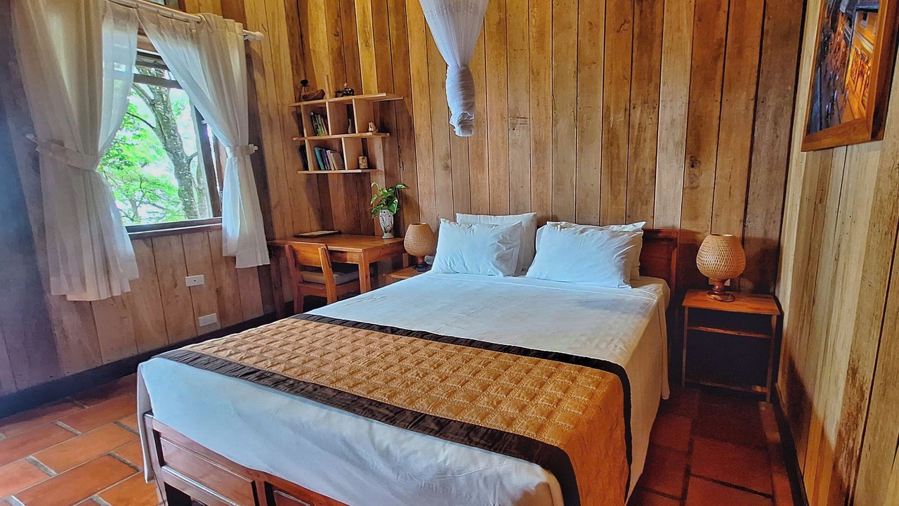 Photo of Bedroom in Ong Lang