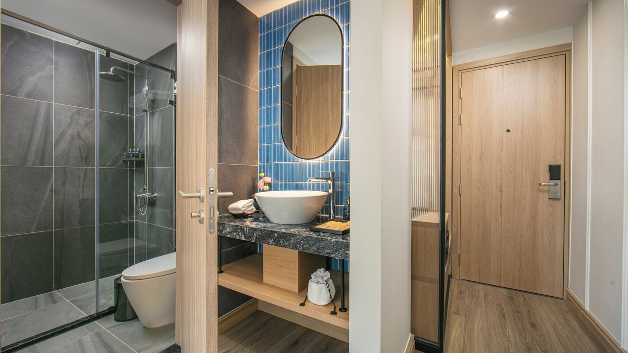 Photo of Bathroom in Old Quarter