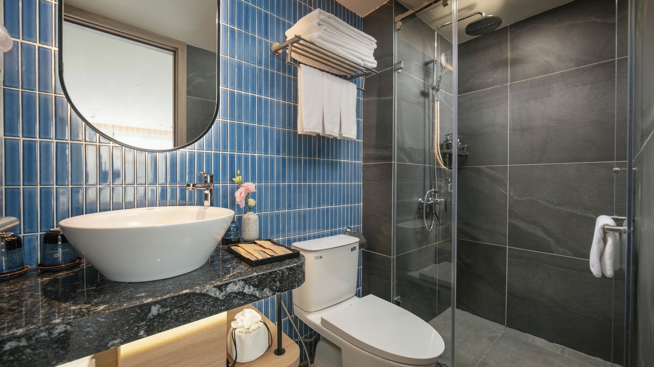 Photo of Bathroom in Old Quarter