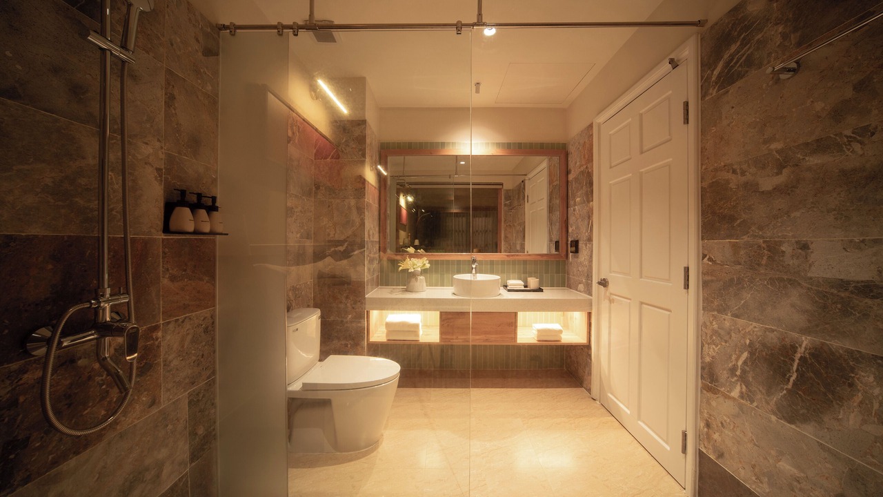 Photo of Bathroom in Cua Đai