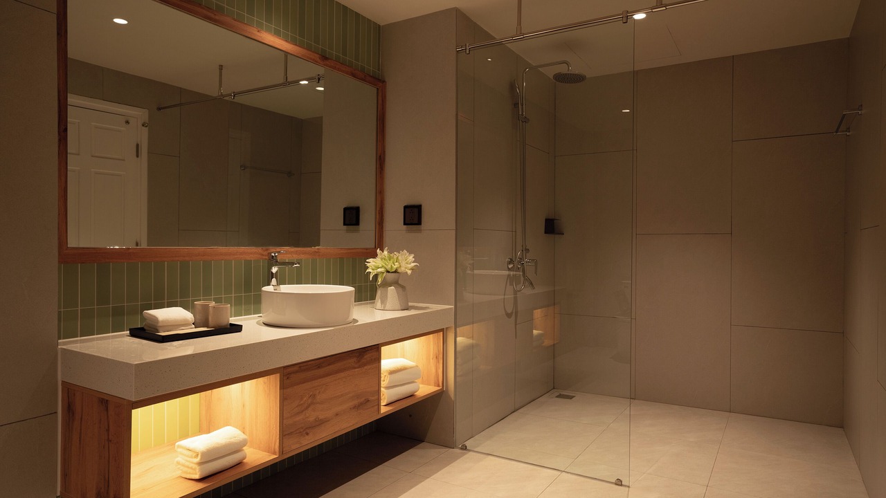 Photo of Bathroom in Cua Đai