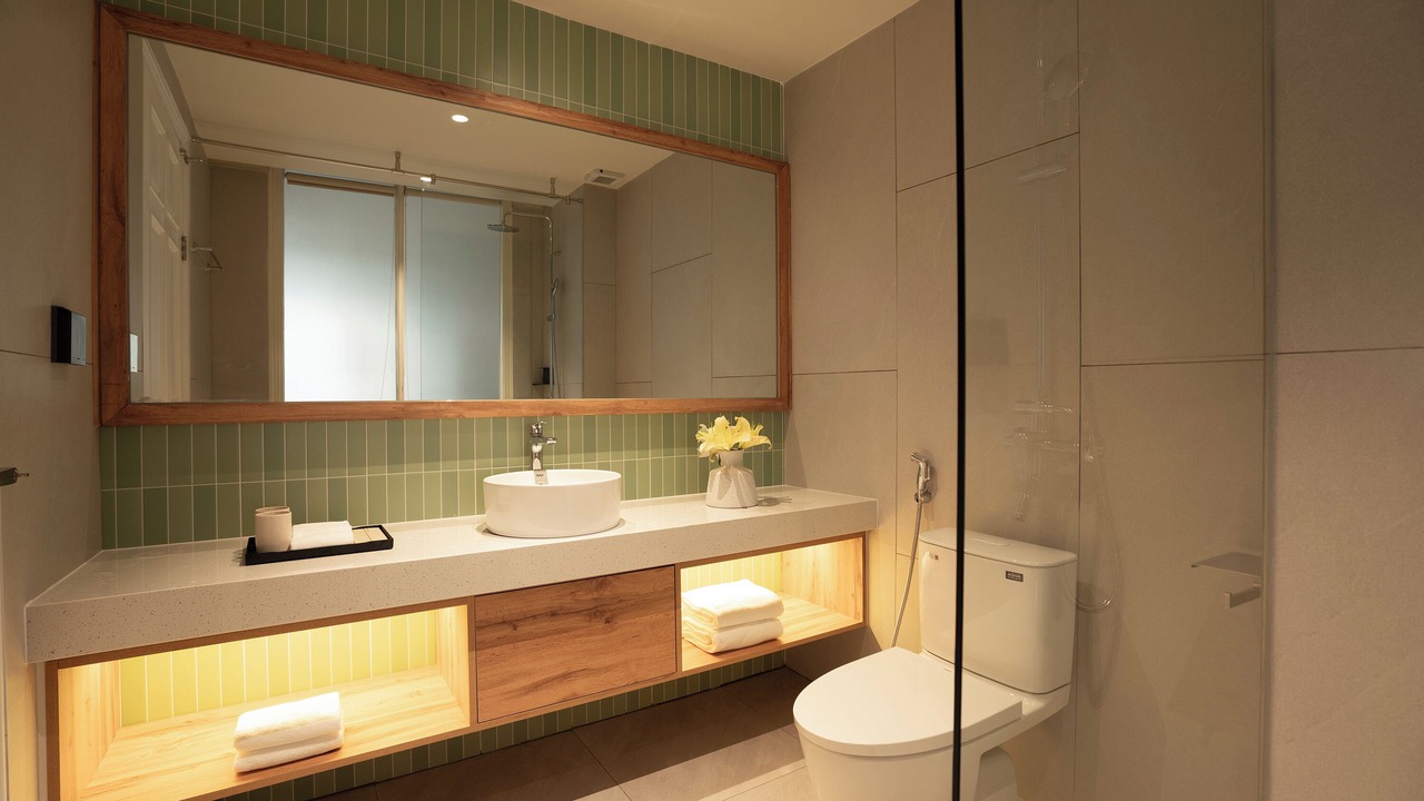 Photo of Bathroom in Cua Đai
