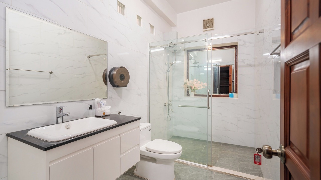 Photo of Bathroom in Bui Thi Xuan