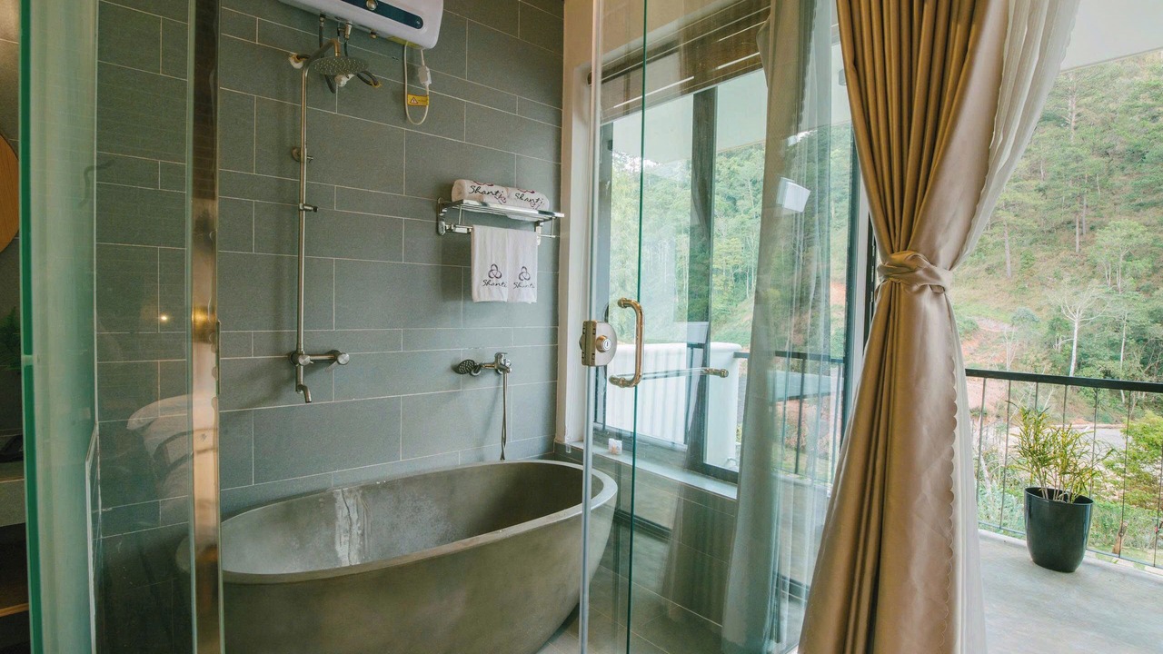 Photo of Bathroom in Lac Duong