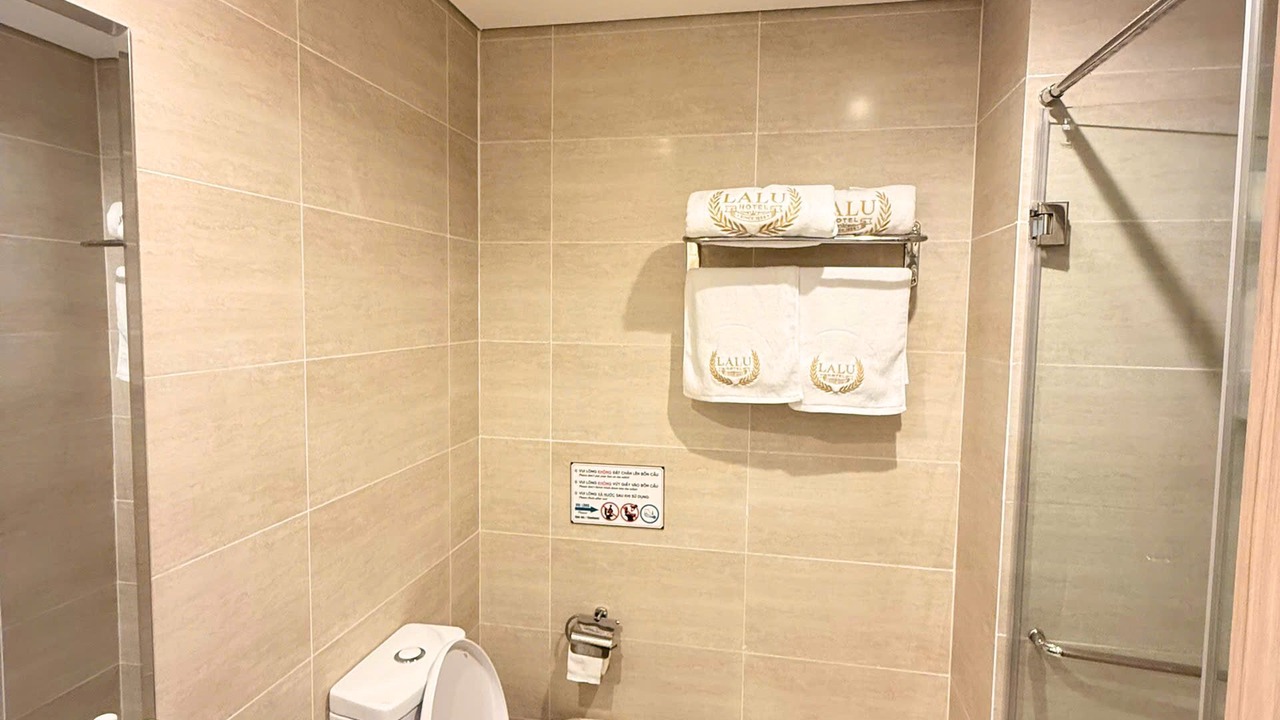Photo of Bathroom in Ba Keo