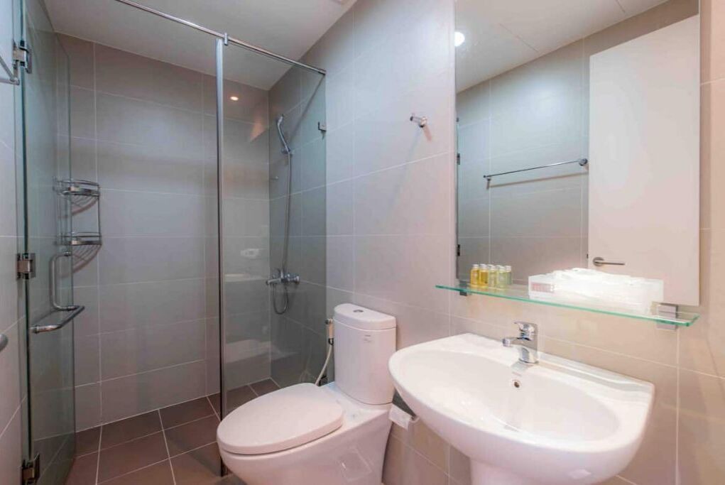 Photo of Bathroom in District 9