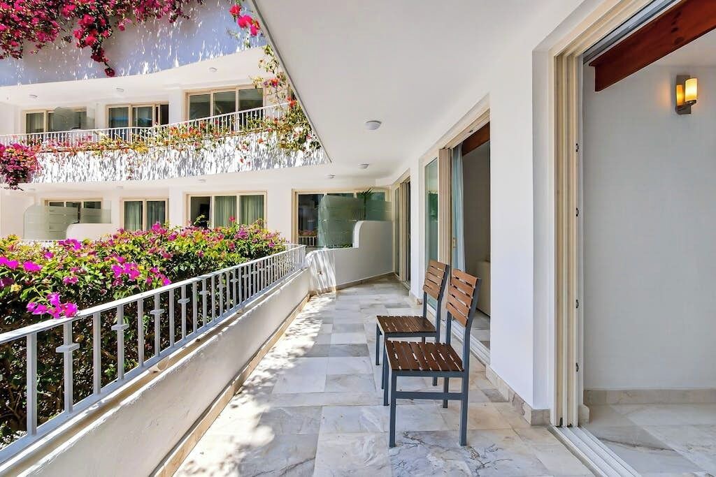Photo of Patio Balcony in Conchas Chinas
