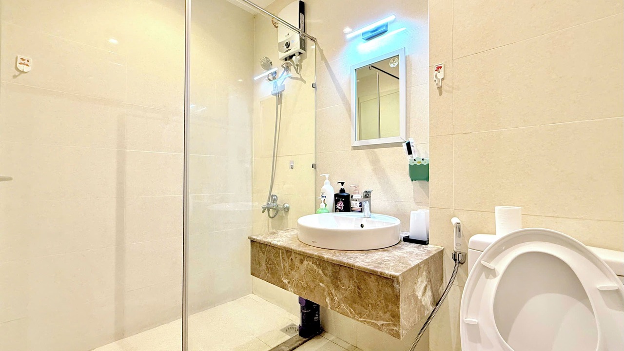 Photo of Bathroom in Tan Thuan Dong