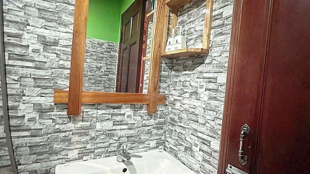 Photo of Bathroom in Cam An