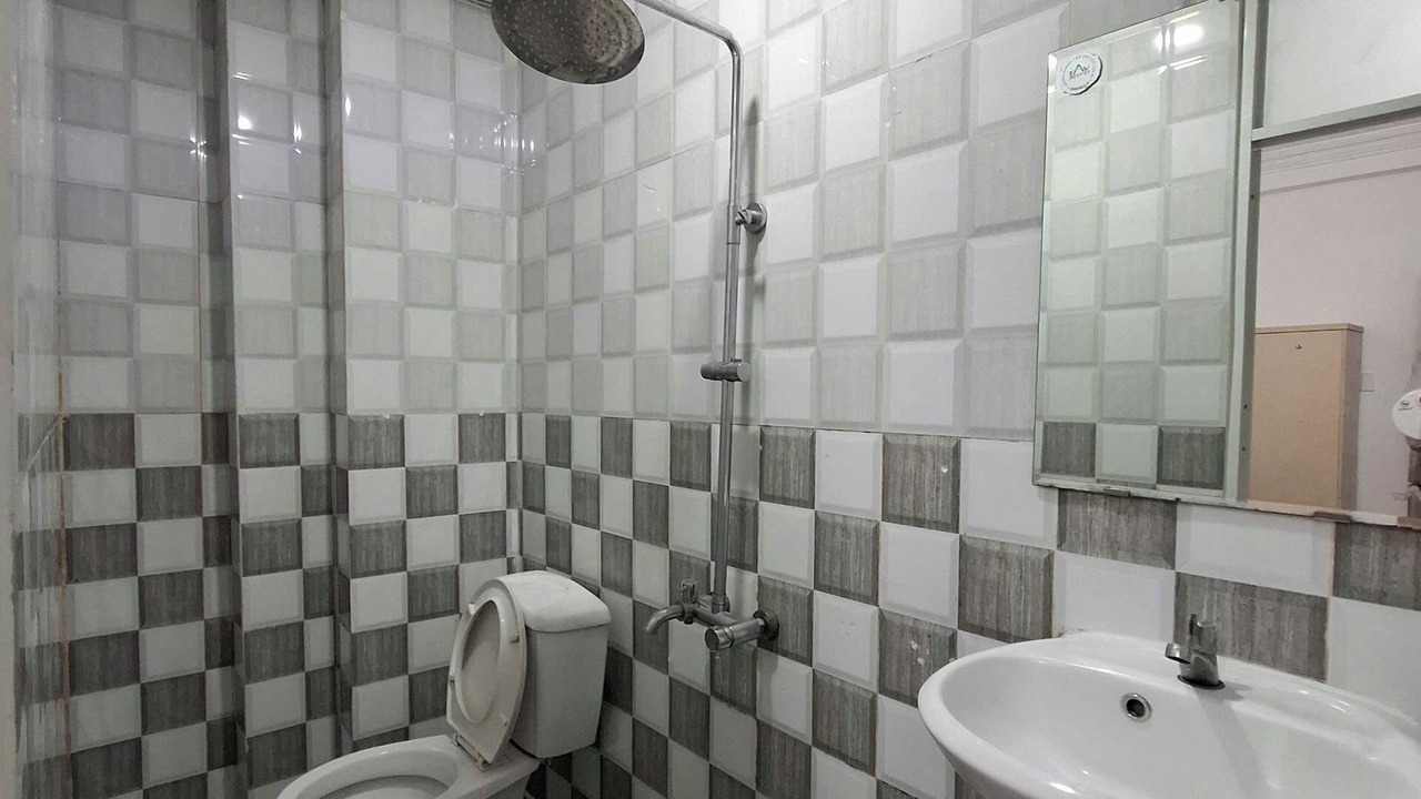 Photo of Bathroom in Phuong 8