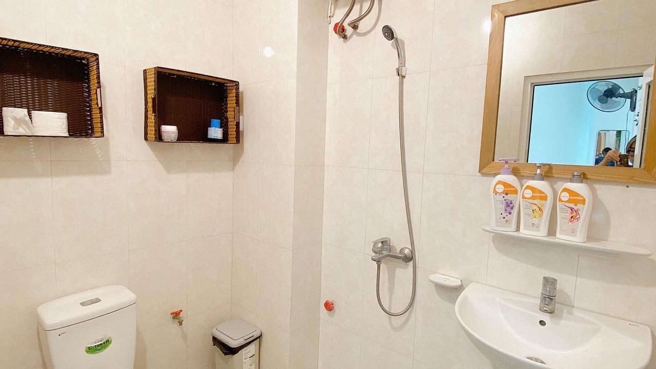 Photo of Bathroom in Hang Bo